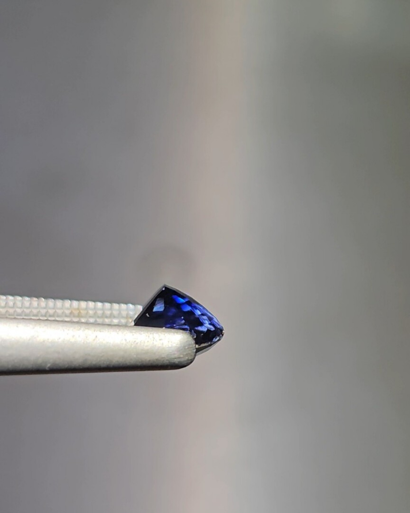 天然無燒藍寶石（藍色）實拍 3
